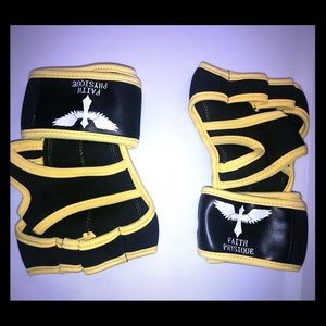 Faith Physique workout gloves Yellow